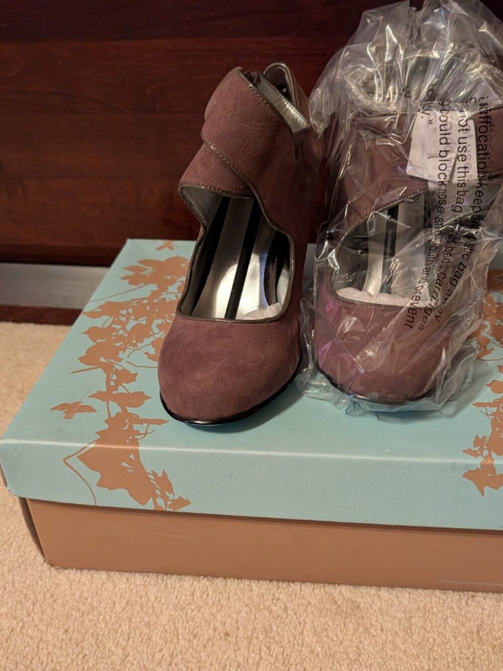 Jessica Simpson JP-FAYE Heels Ash Suede Patent Pump ~ Size 6M BNIB